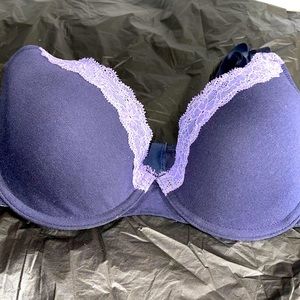 Victoria’s Secret bra.34DD